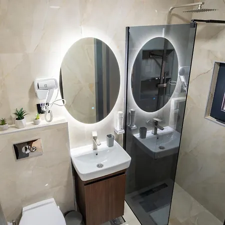 Trpeza Luxury Apartments, Free Parking Nisz